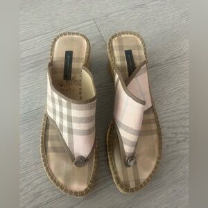 Burberry Platform Thong Espadrilles Nova Check Size 40 US 9.5W